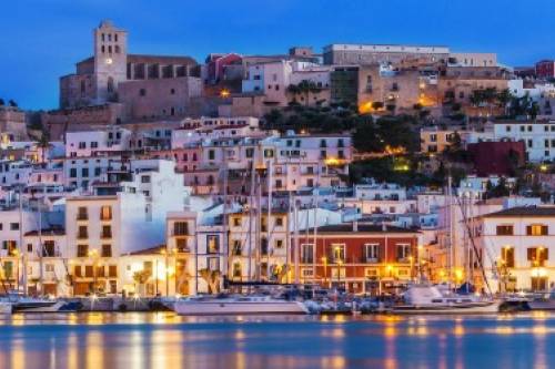 Ibiza más allá de las discotecas y las playas