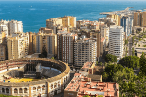 Las dos caras de Málaga: playa y montaña